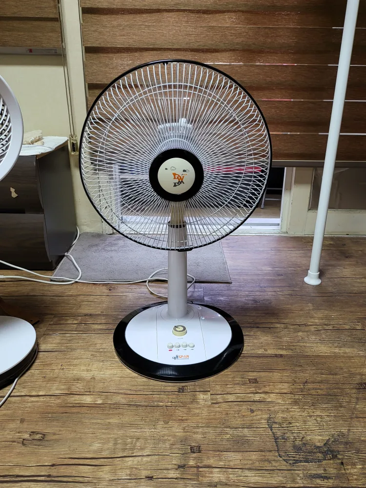 대웅 모닝컴  강력한 중고선풍기 판매합니다 ~