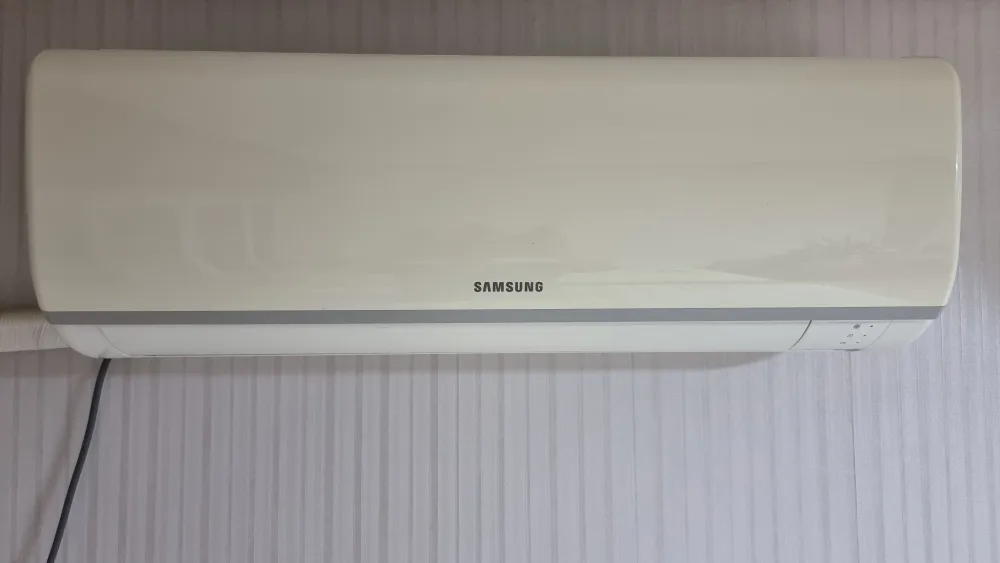 삼성 벽걸이 에어컨 AR06FCBB1WQN