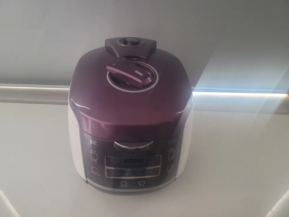 쿠쿠 압력밥솥 10인용 팜니다