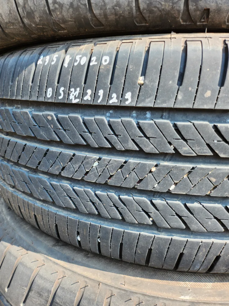 토요타시에나 2355020 브리지스톤중고 1개