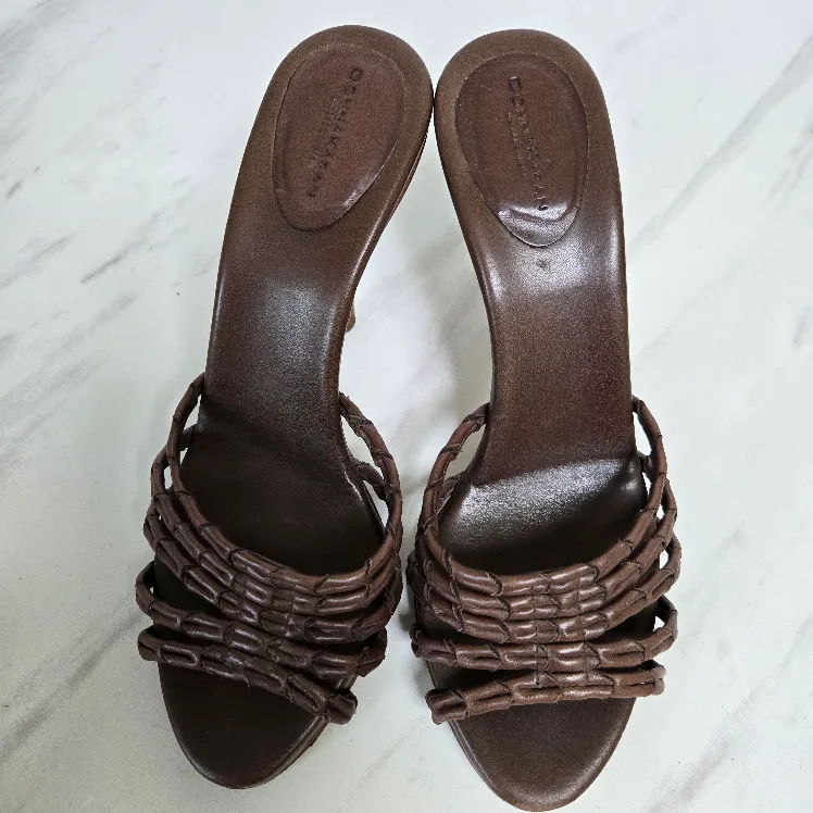 도나카란 브라운 힐 샌들