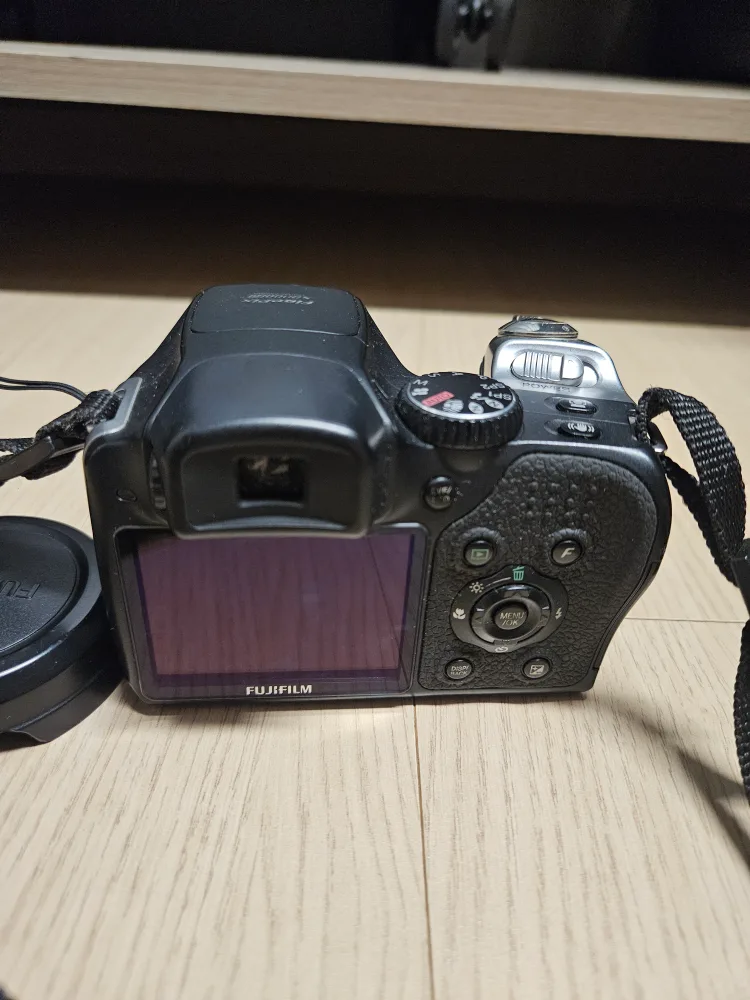 후지필름 FinePix S8000fd 카메라 중고