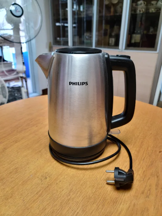 필립스 무선 전기주전자 (중고판매)