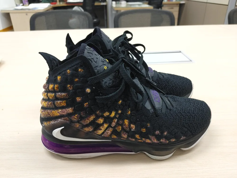 나이키 르브론 17 농구화(중고)