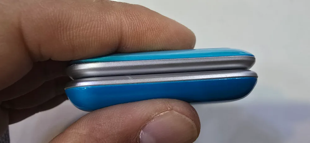 애니콜 폴더폰 노리F SHW-A200K A급 중고폰 팝니다.