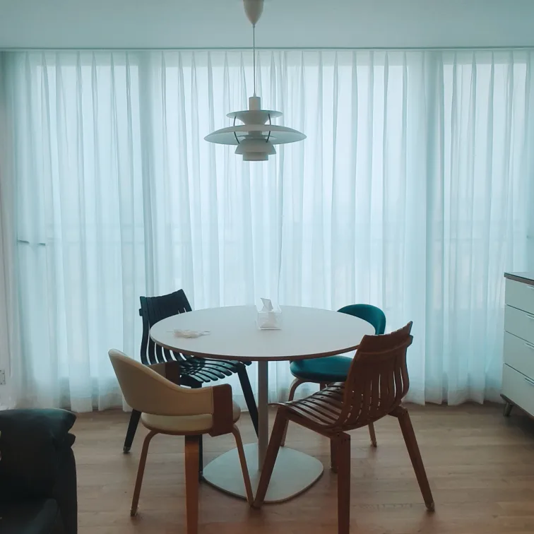 MOVEMENTLAB 오블리크 테이블 1100 식탁 중고