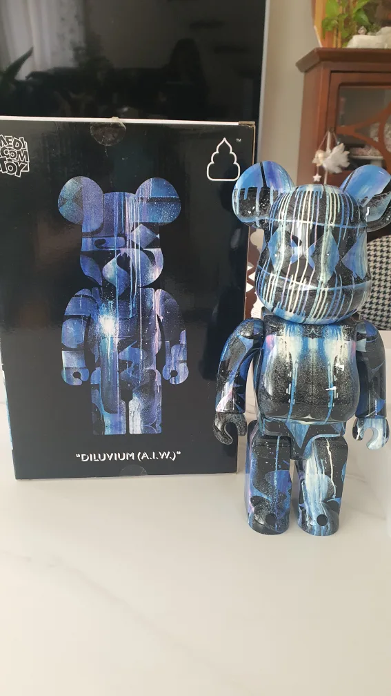 (최종내림)베어브릭 DILUVIUM (A.I.W.)400%