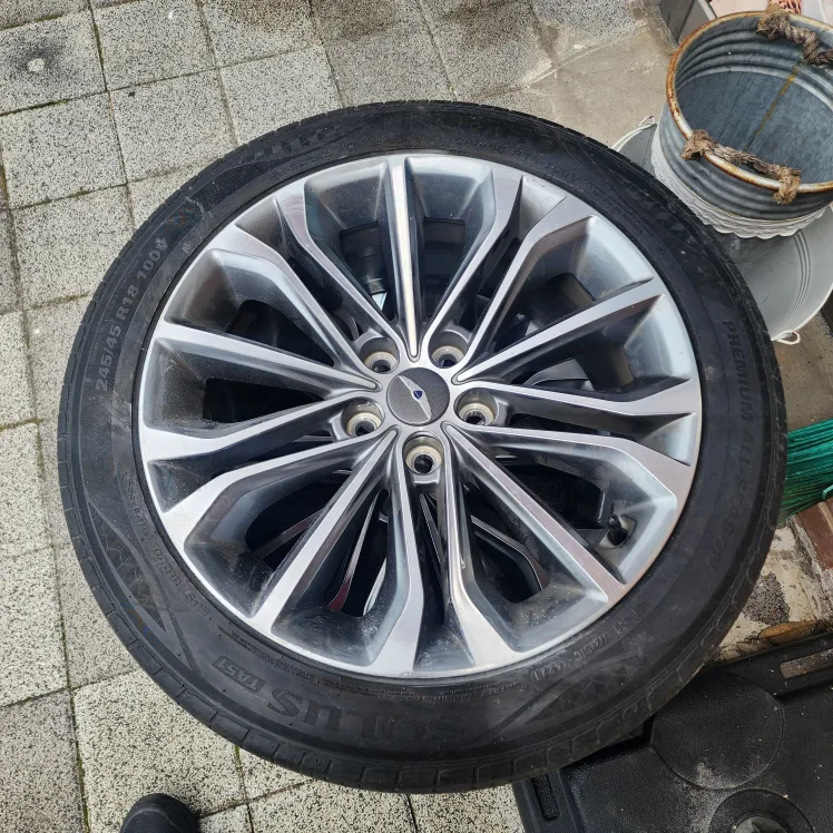 (가격내림)제네시스 DH 중고 휠 2개