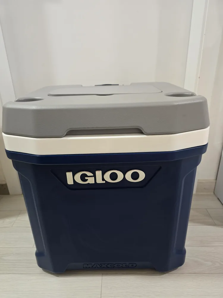이글루아이스박스58리터팝니다