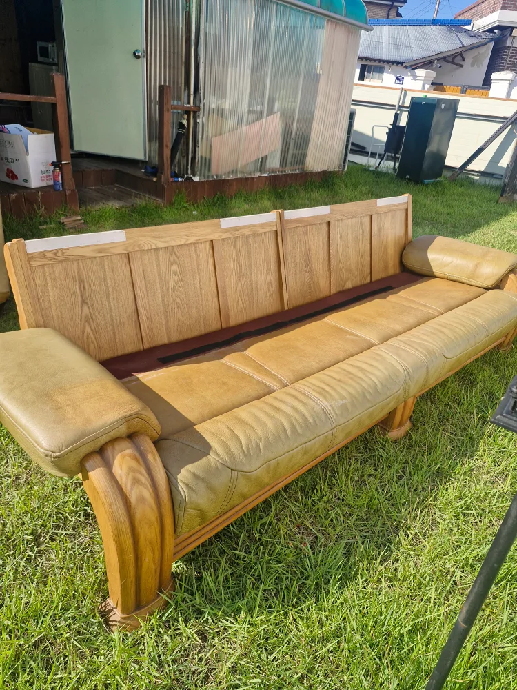 4인용 나무프레임 중고 소파