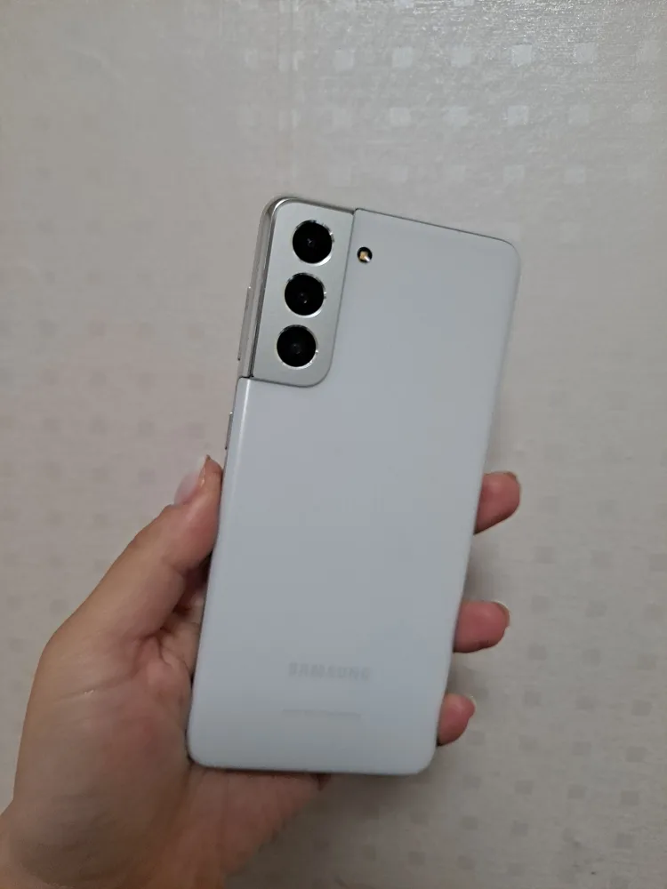 갤럭시 s21 256GB 선물용 SSSS급 상태!!
