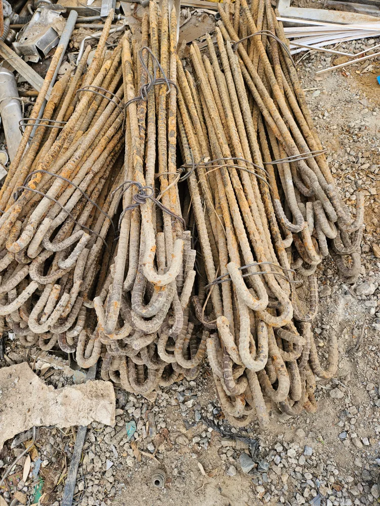 하우스 철근말뚝길이 80cm 700개있어요