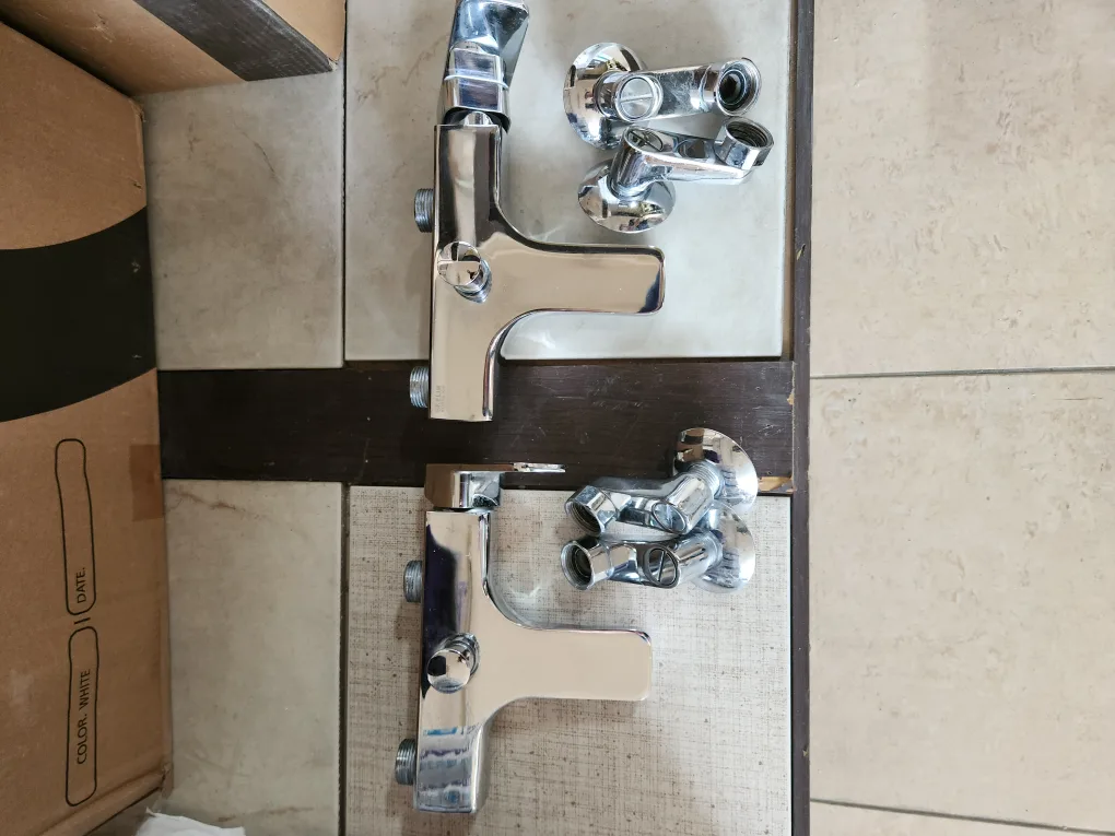 상태좋은중고샤워기 수전 2개  8만원에 가져가세요