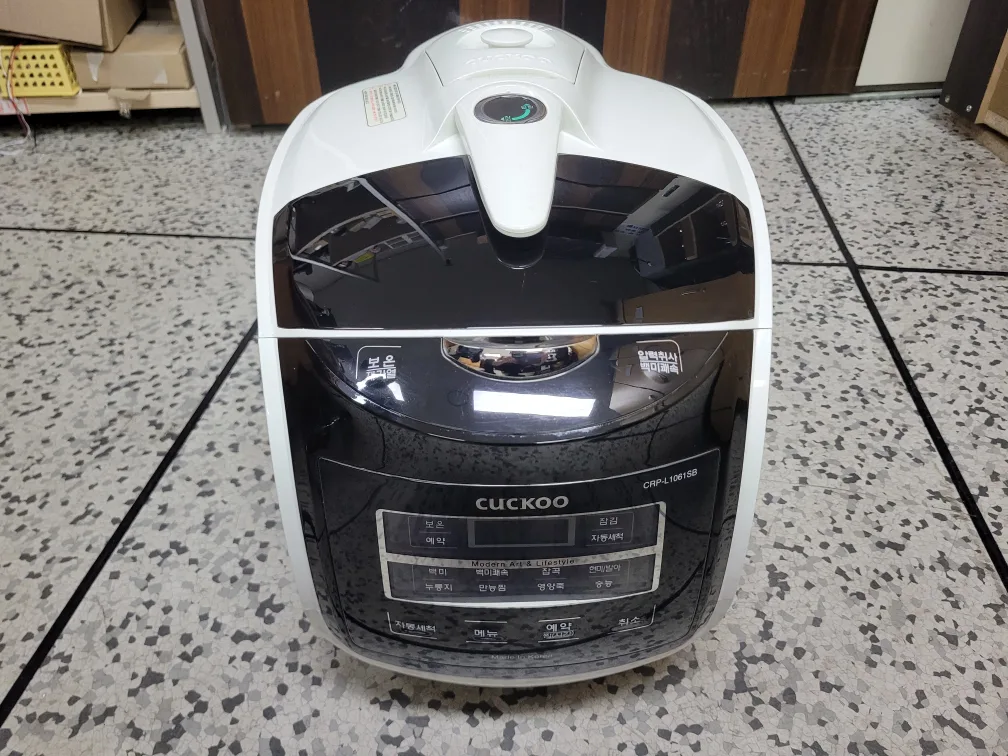 쿠쿠 10인용 IH압력밥솥 CRP-L1061SB