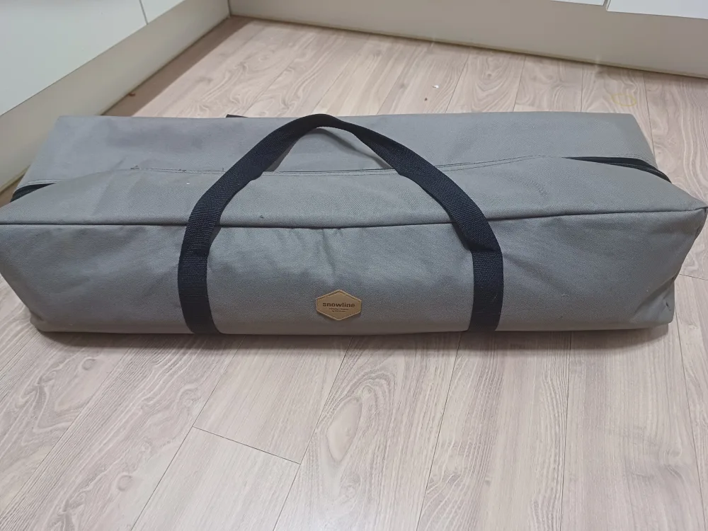 캠핑 테이블과 의자세트