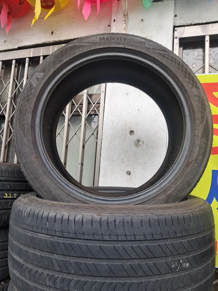 중고타이어235-45-18