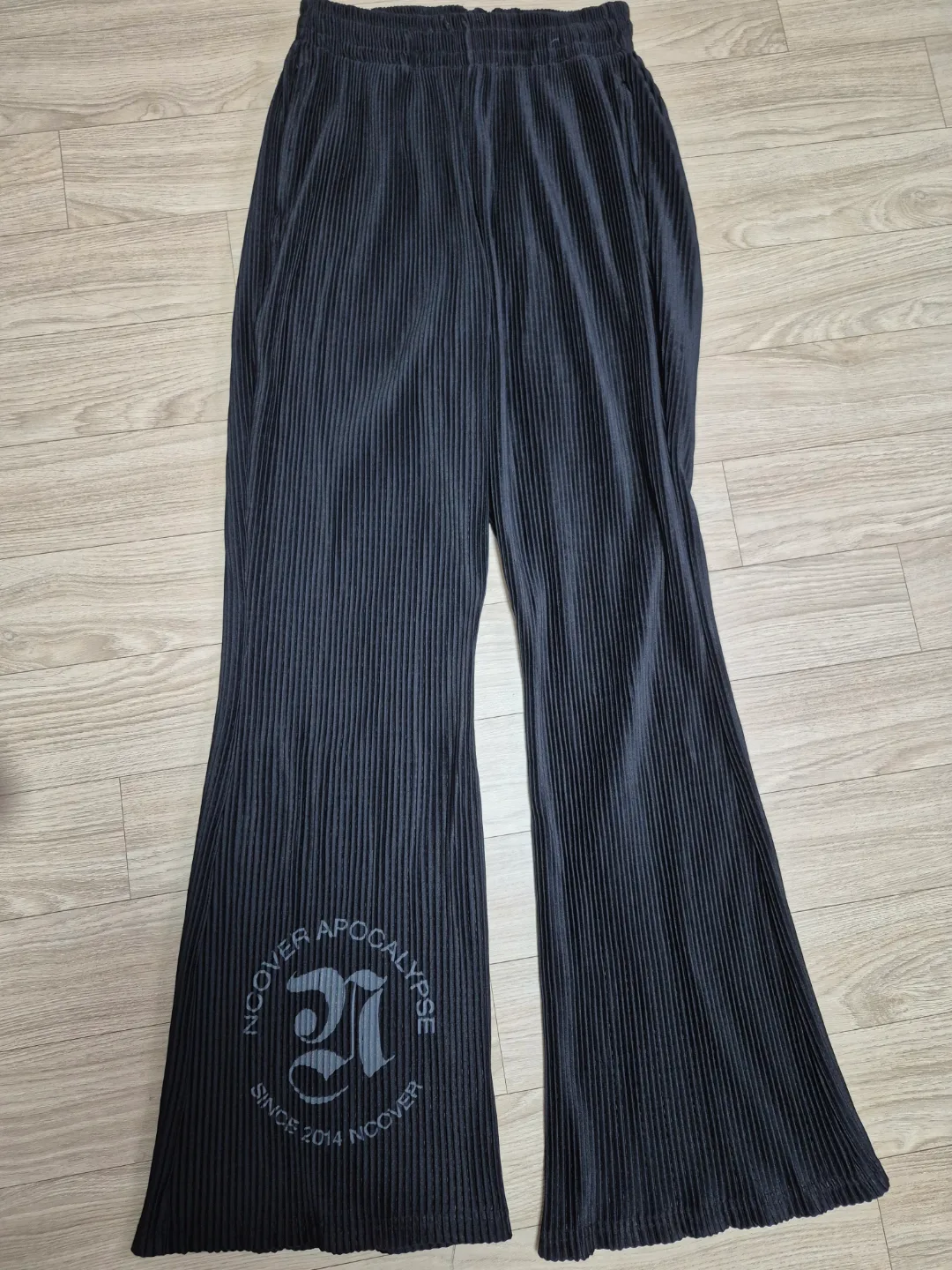 NCOVER 플리츠 와이드 팬츠