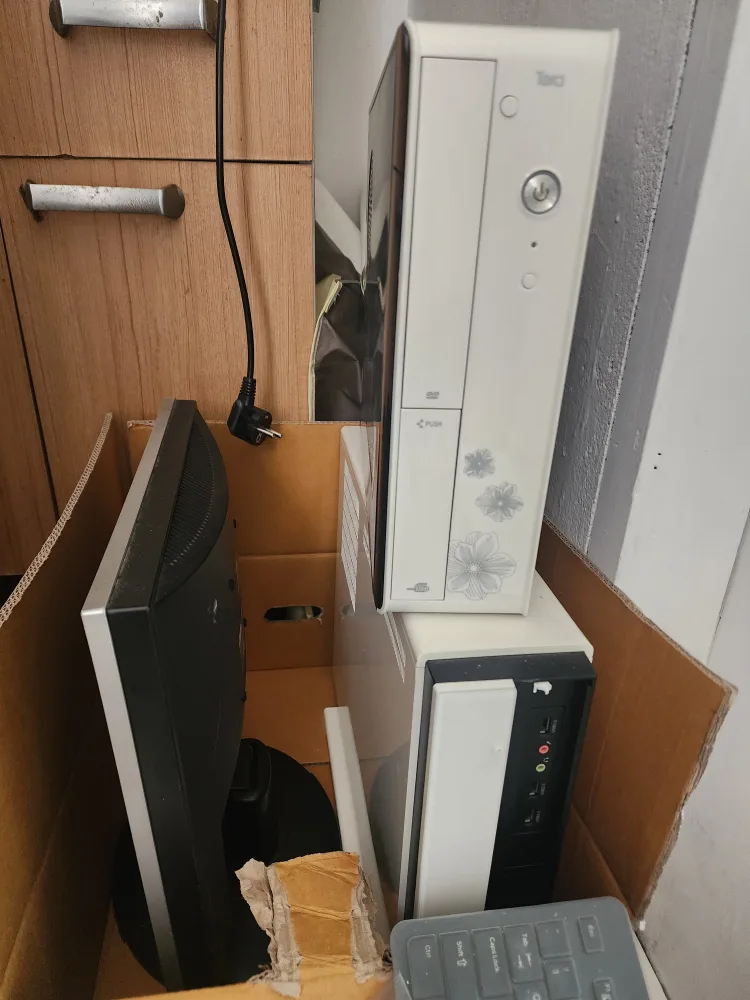 컴퓨터 중고2 개 자판 선 마수스 모니터 일괄