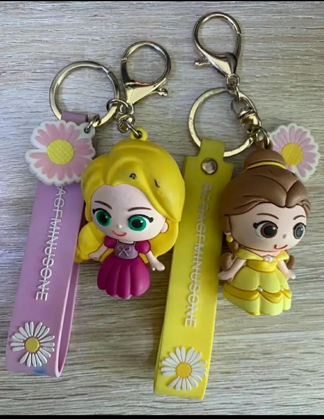 키링 2개 (라푼젤, 벨) ♧ 중고