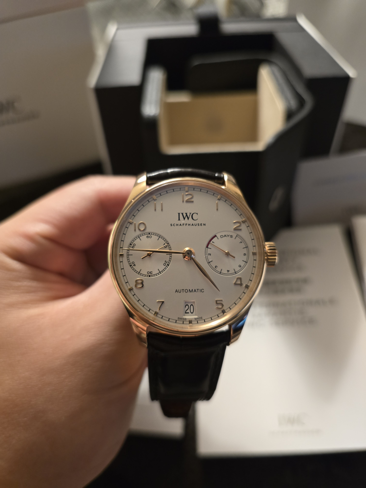 IWC 포르투기저 오토매틱 IW500705 금부엉이 판매및 교환합니다.