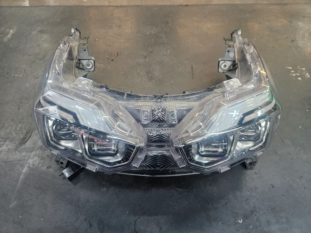 adv kwin 케이윈 헤드라이트 중고팝니다