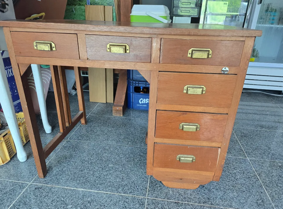 원목 서랍 책상 앤틱 디자인