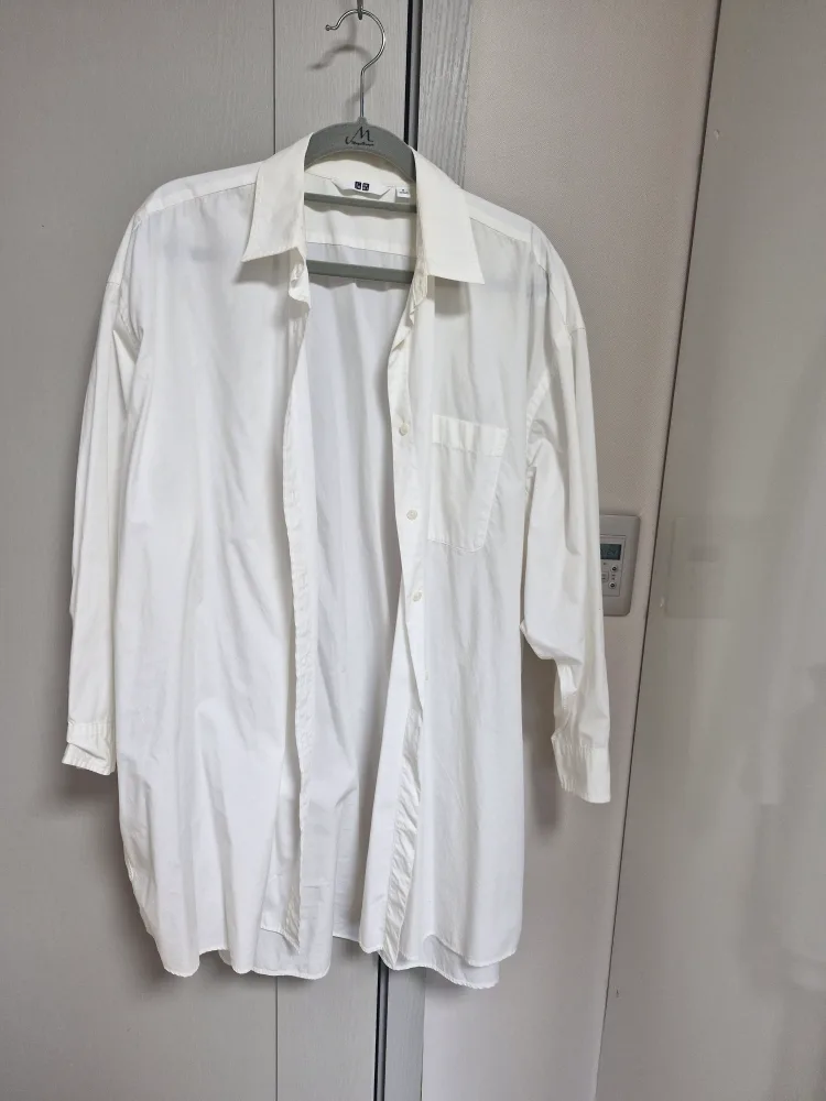 유니클로 화이트 셔츠