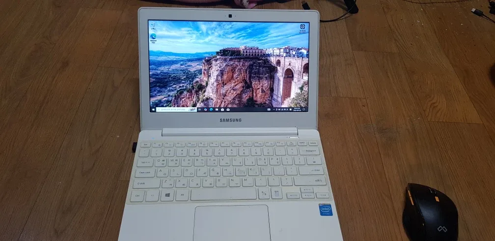 삼성 N2840 노트북