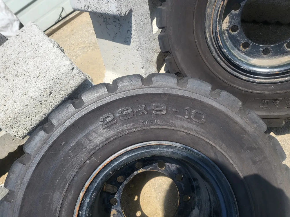 지게차 통타이어