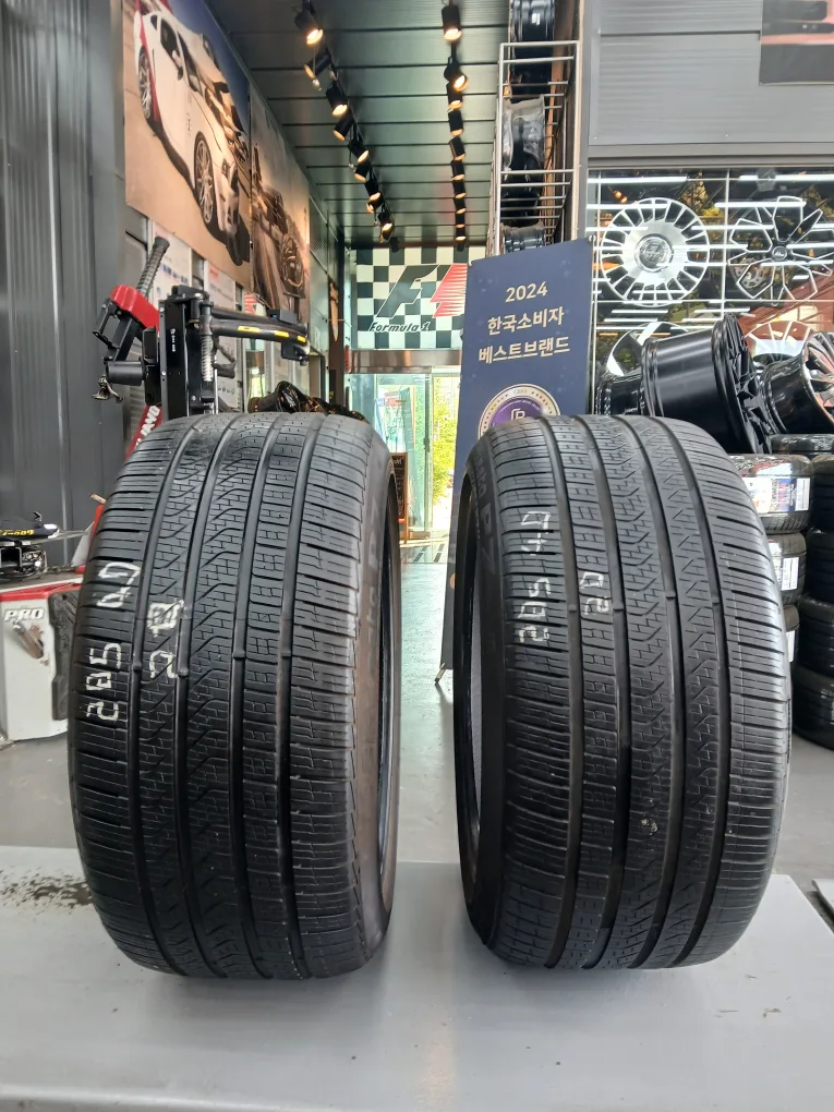 피렐리 신투라토 p7 NFO마킹 285/40R20 중고타이어 2본 판매합니다
