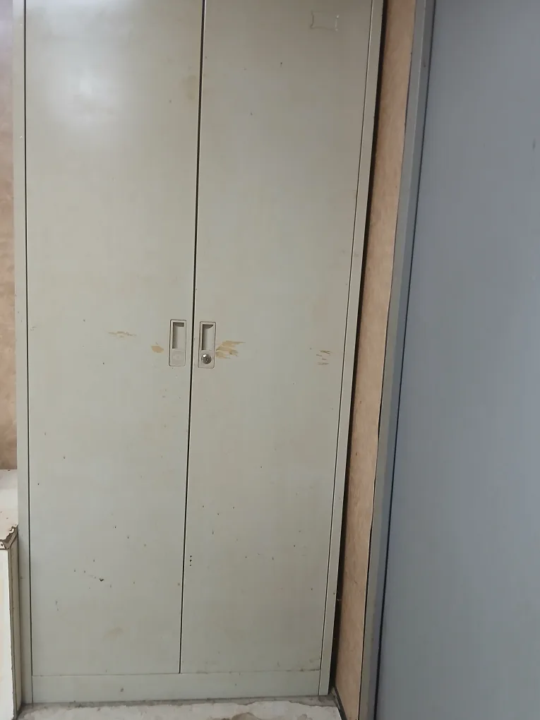 중고 철제 캐비넷