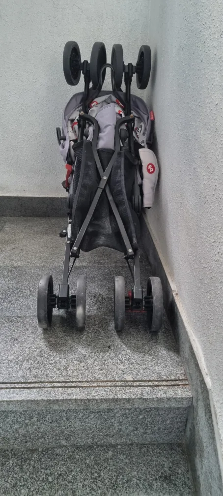 Fisher-Price 휴대용 유모차