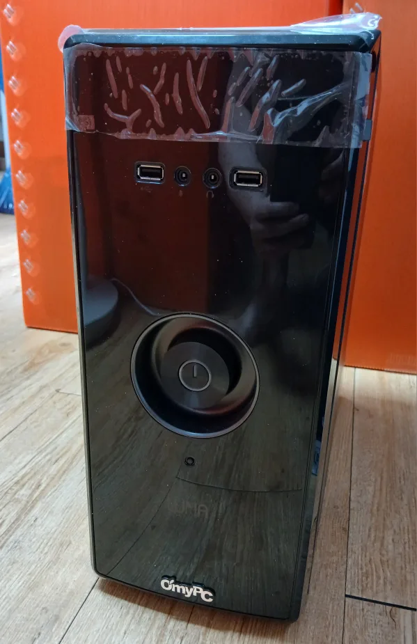 사무용 컴퓨터 본체 중고 팝니다.