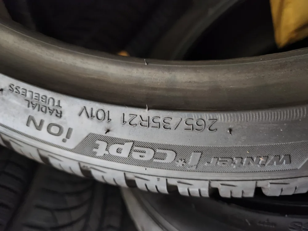 중고타이어 265 35 21 윈터타이어