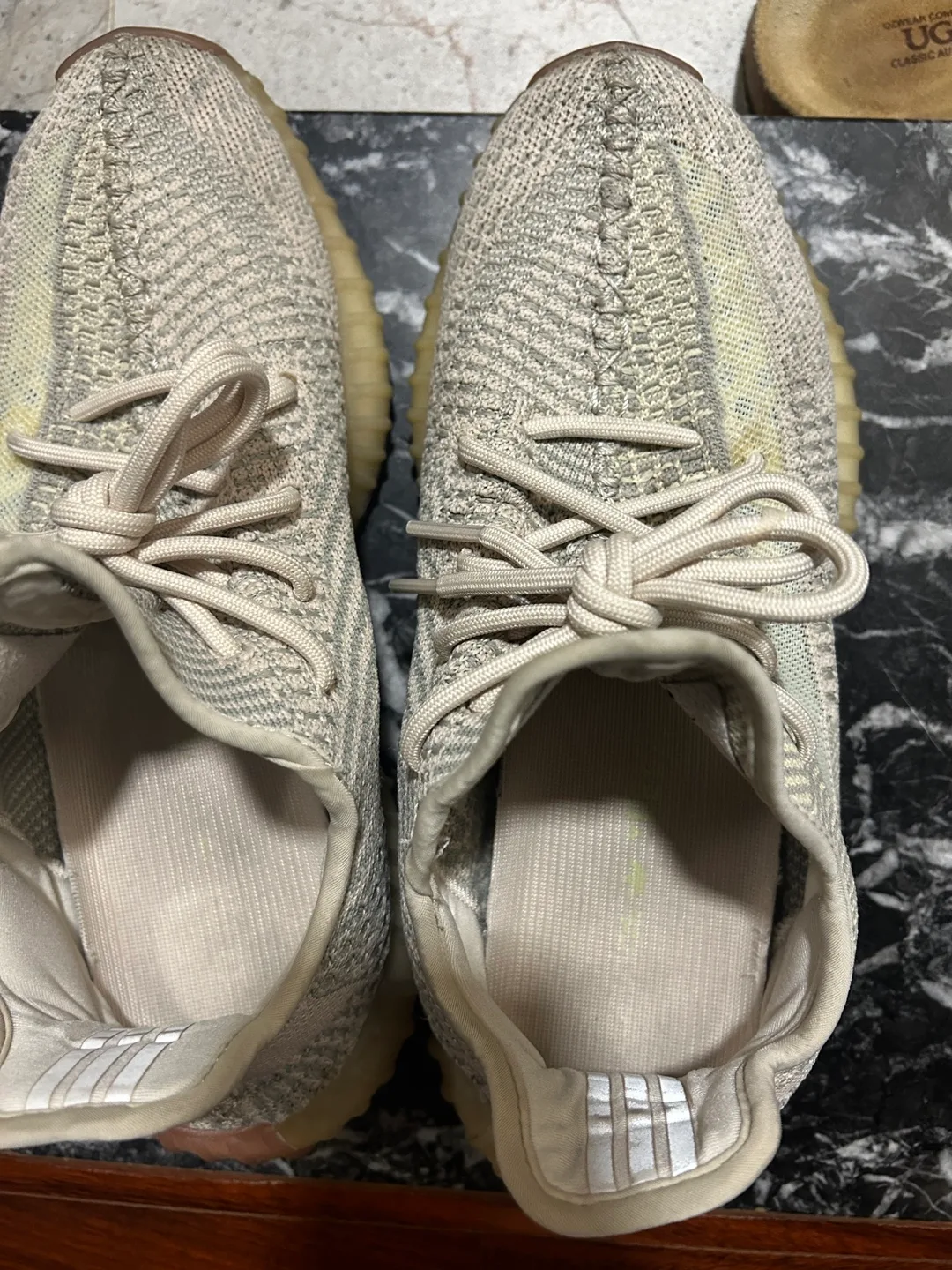 아디다스 이지 부스트 350 V2 270