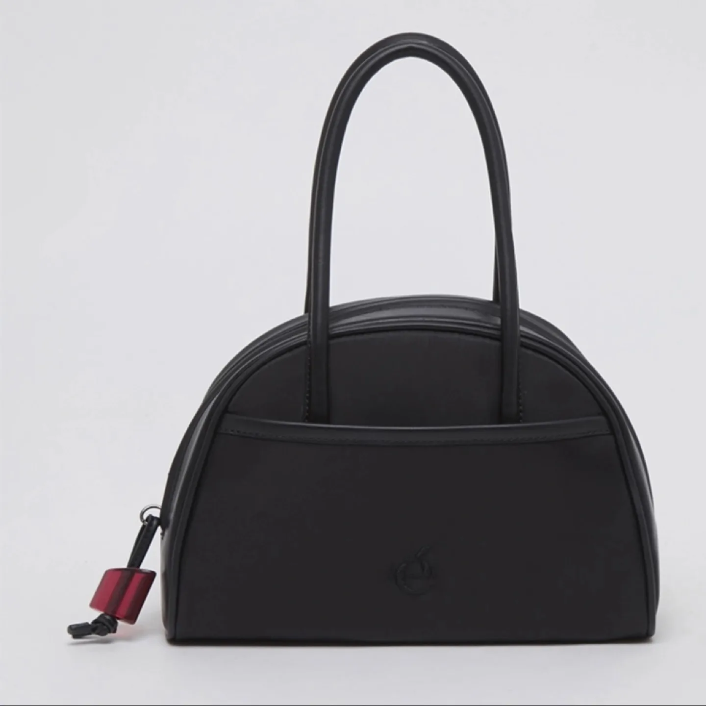 아카이브앱크 볼링백(한번착용)