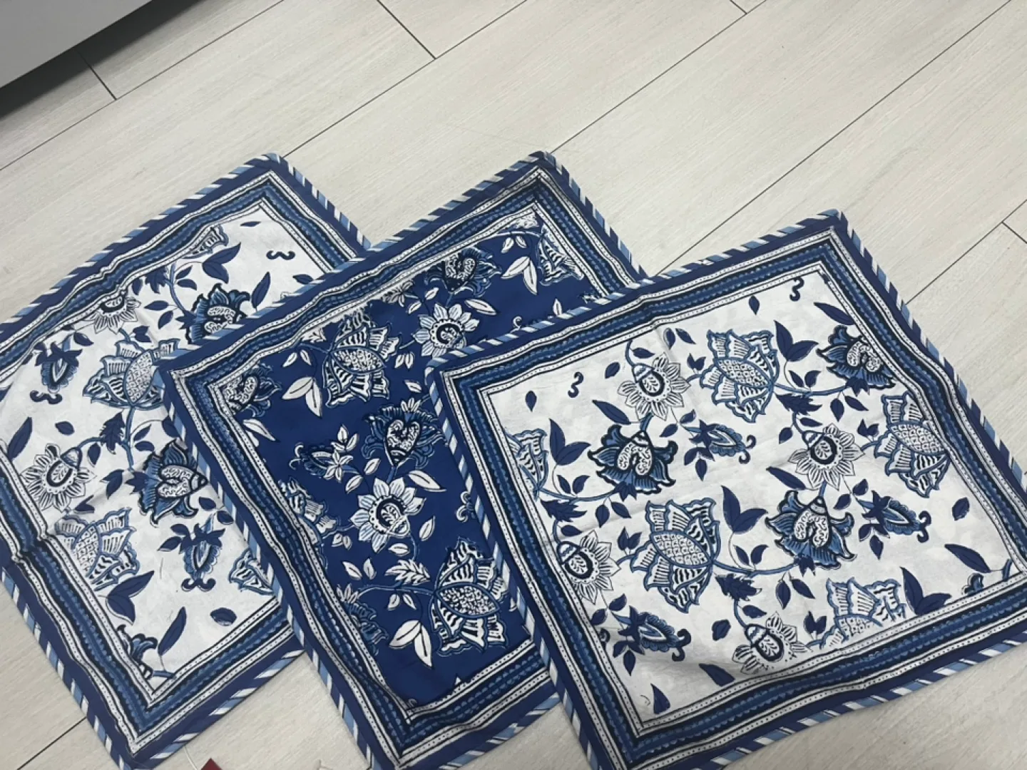 Anokhi 쿠션 커버 3장일괄5만원(45x45) 새상품