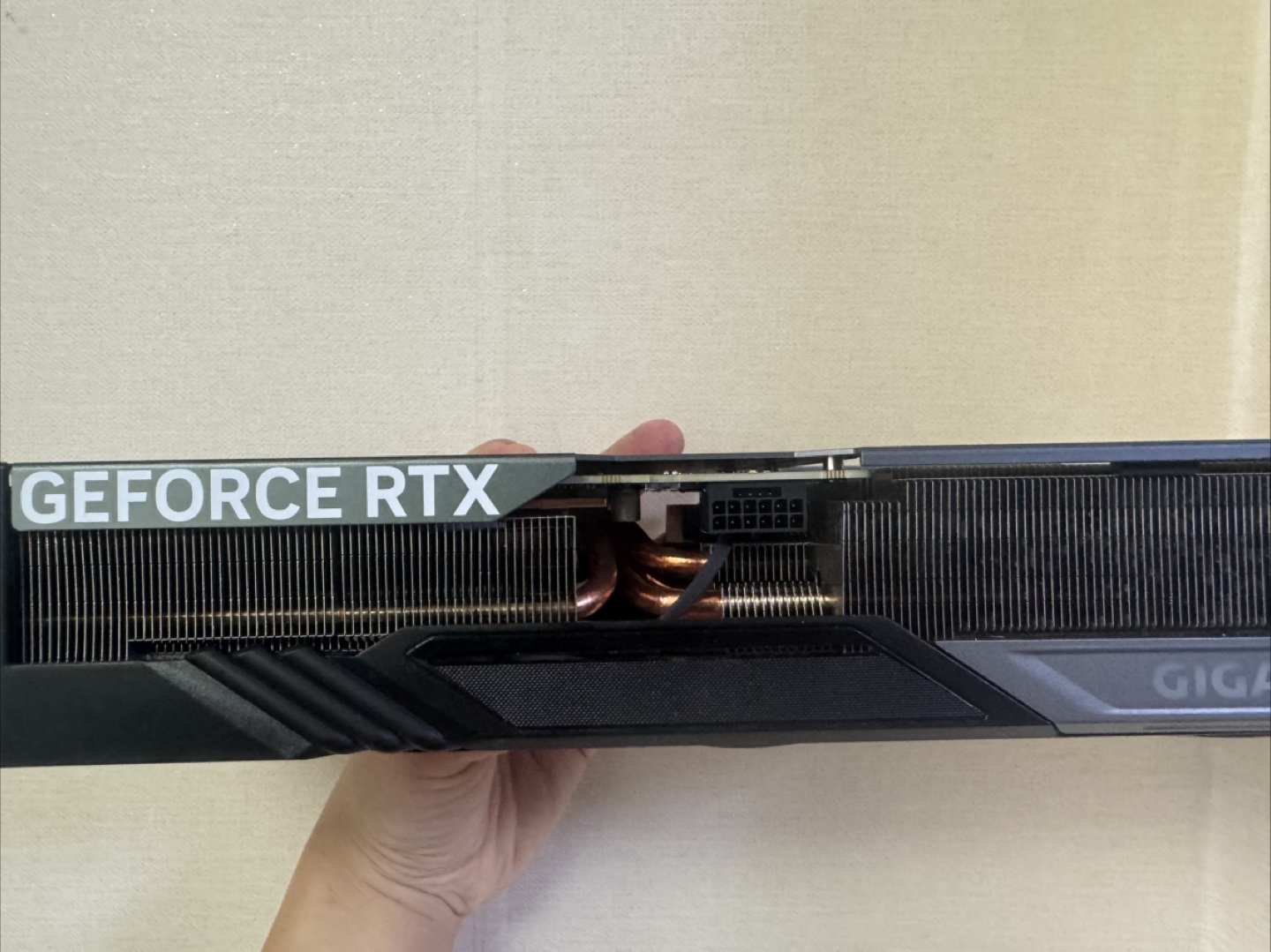 기가바이트 긱바 rtx 4070 super oc 12gb 판매합니다