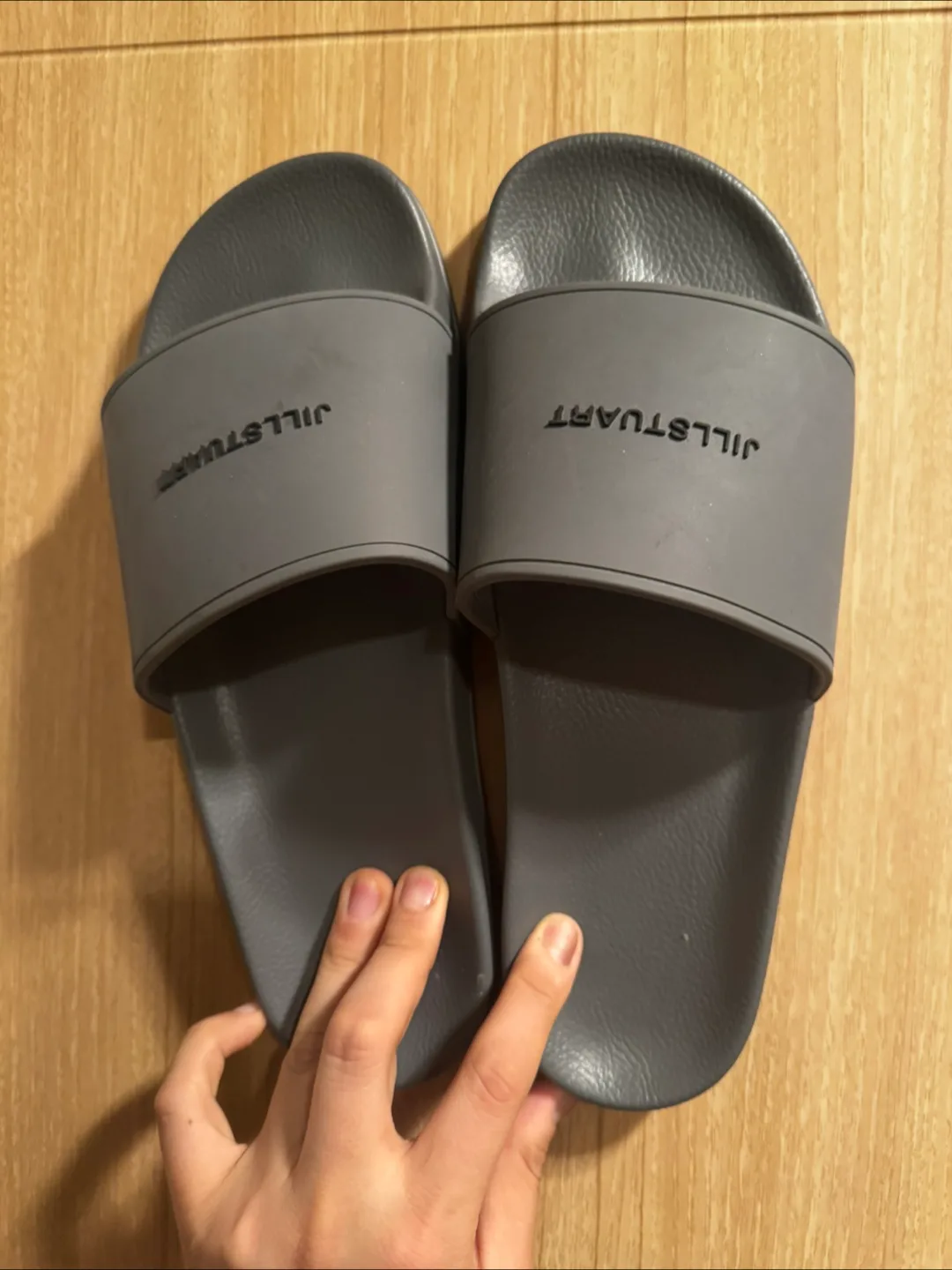 질스튜어트 슬리퍼 270mm