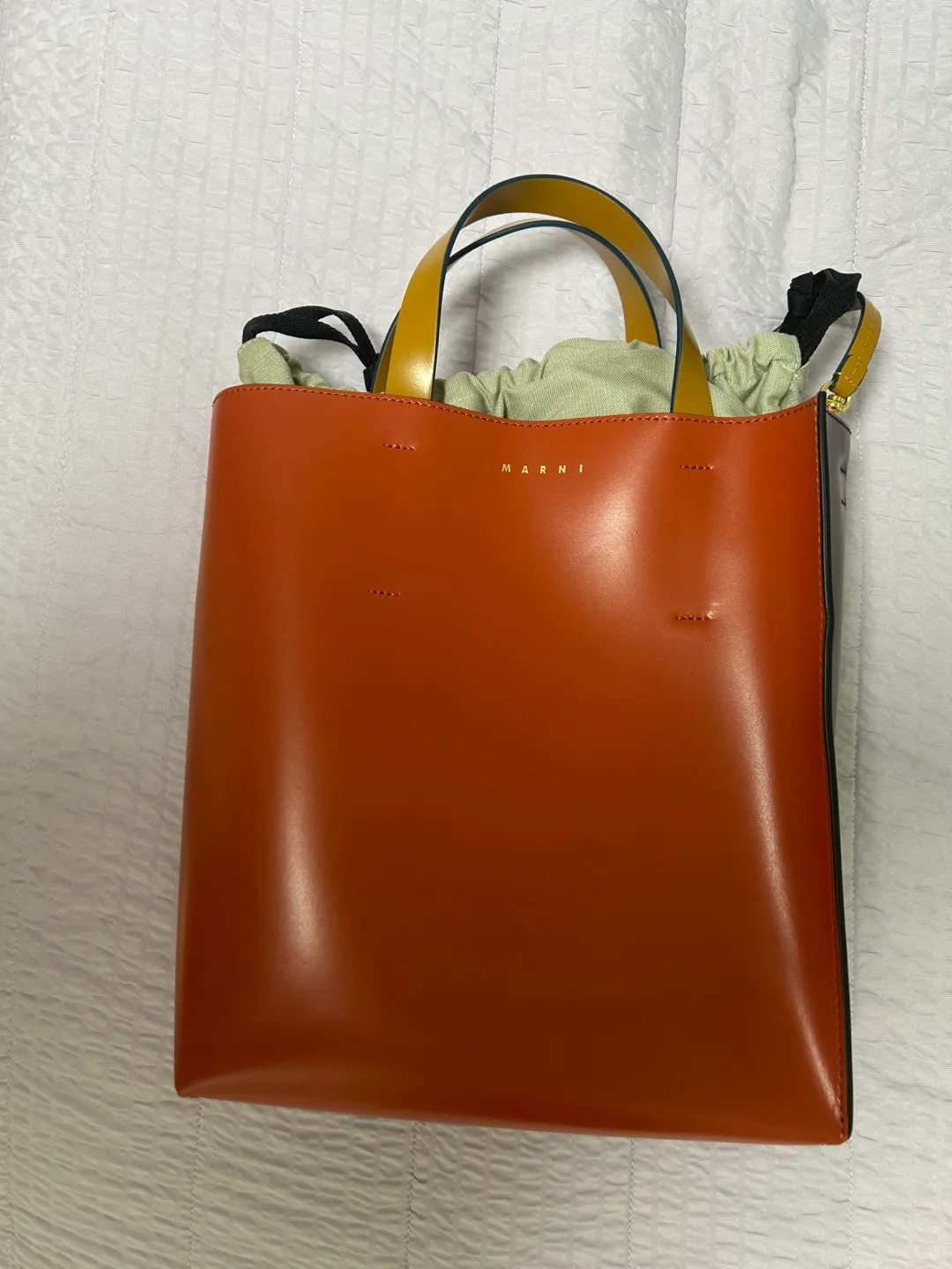 마르니 뮤제오  토트백 새상품