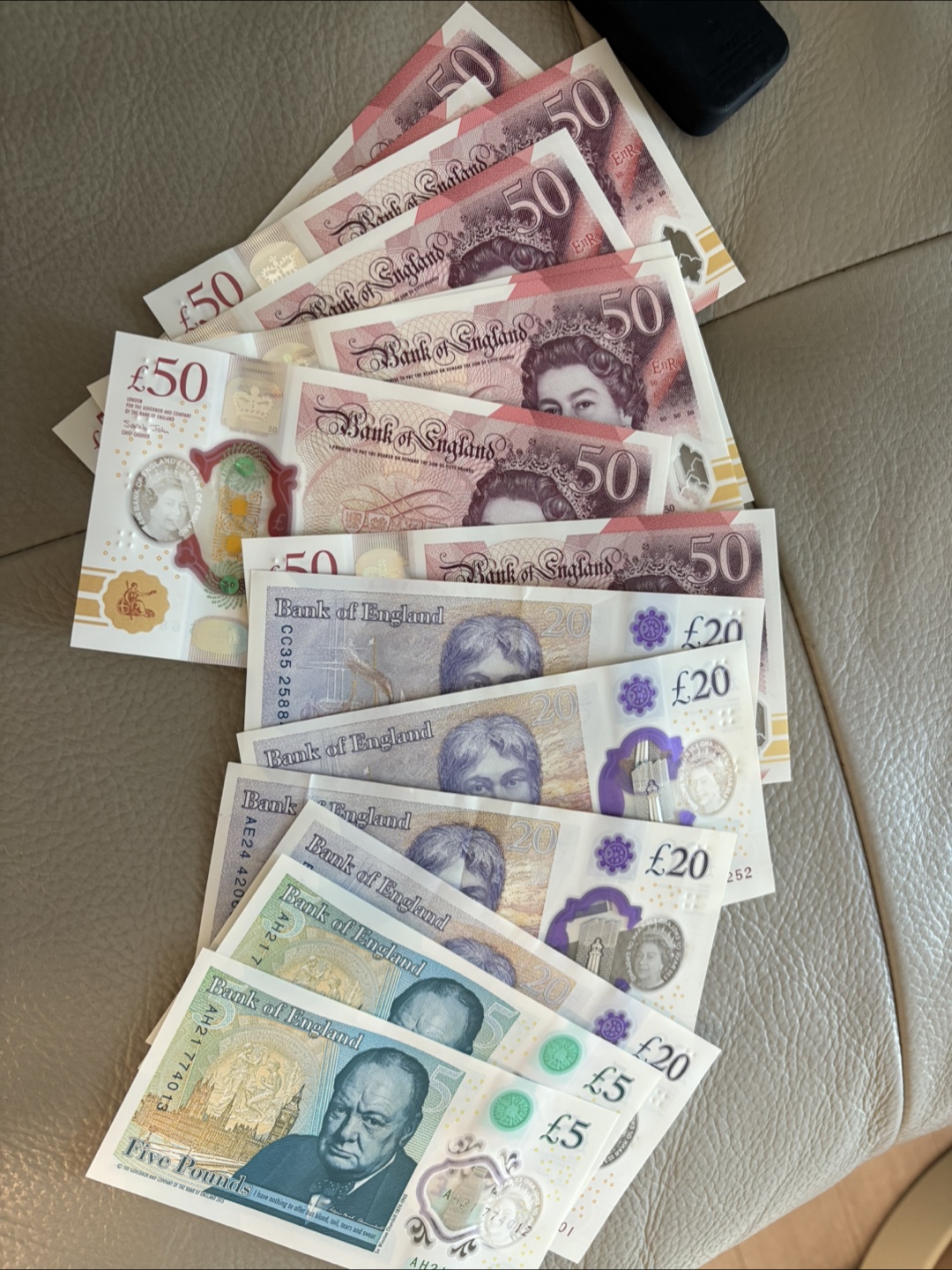 영국 파운드 495