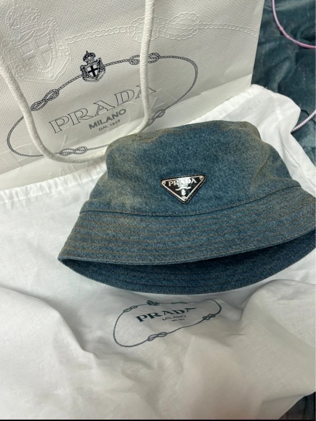 프라다 데님 버킷햇 S