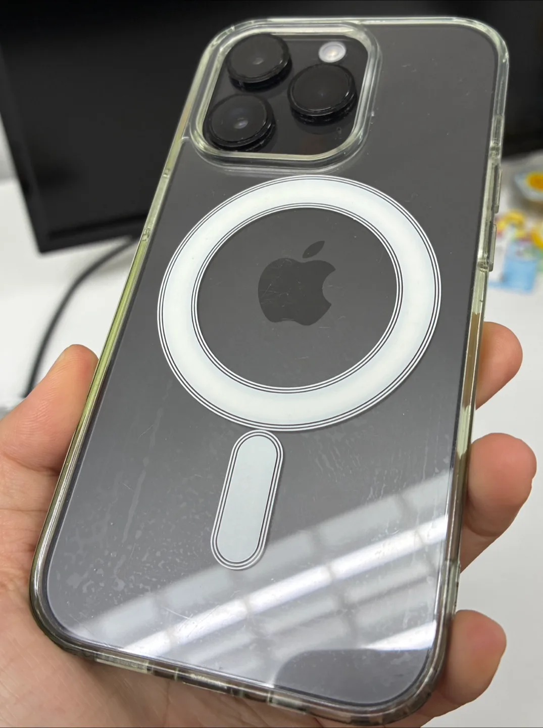 아이폰 14Pro 128GB 블랙 팝니다..