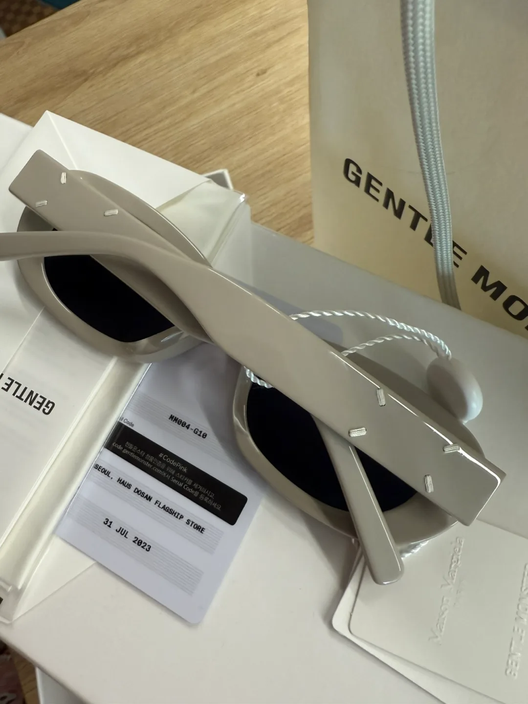 젠틀몬스터 선글라스 MM004 G10 새상품