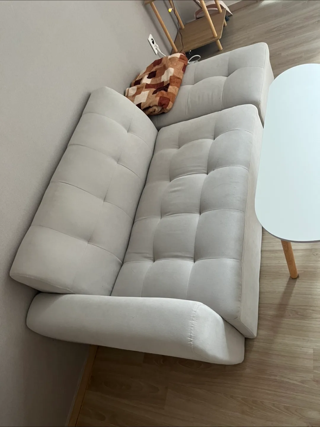 아이보리색 중고 소파