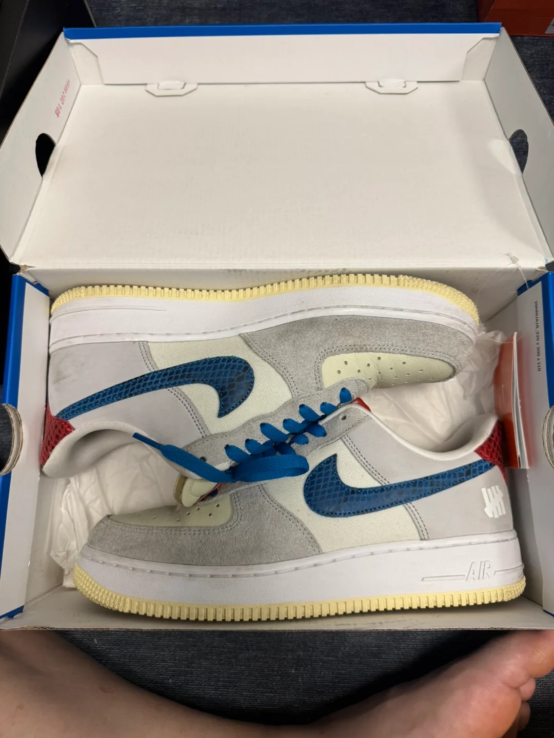 나이키 언디핏 에어포스1 중고 265사이즈 판매합니다