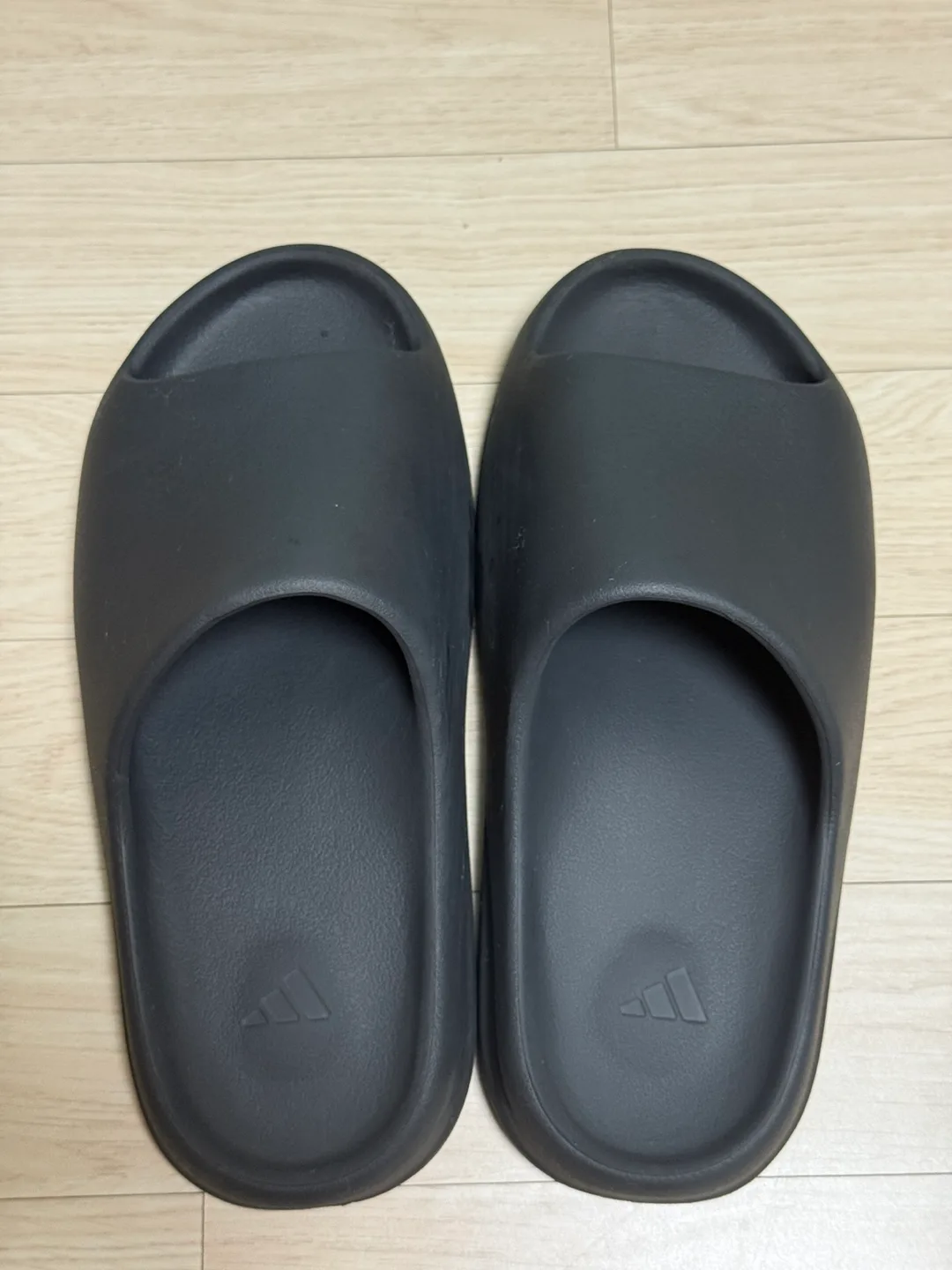 아디다스 이지 슬라이드 오닉스 285