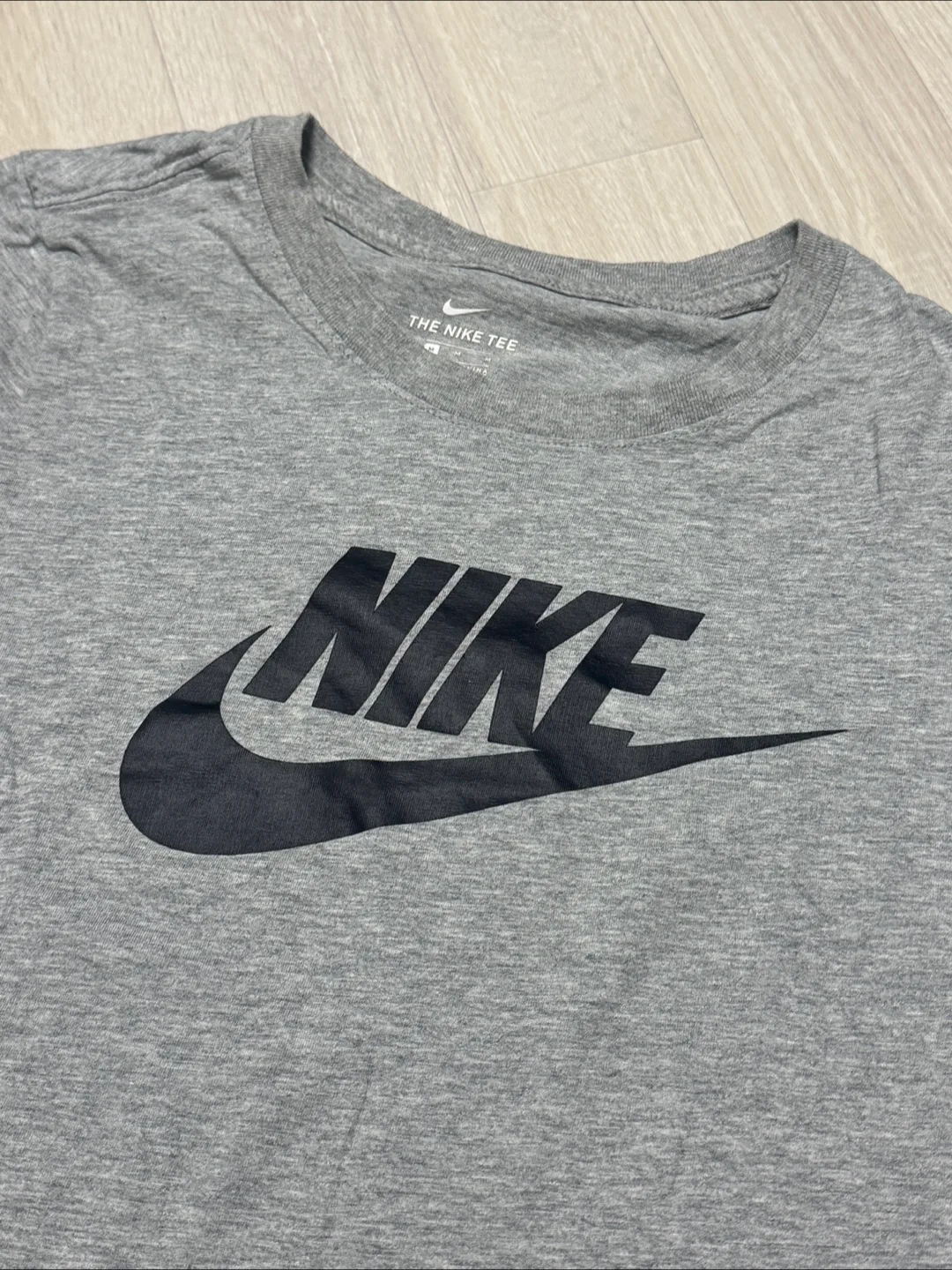 나이키 반팔 티셔츠 회색 M