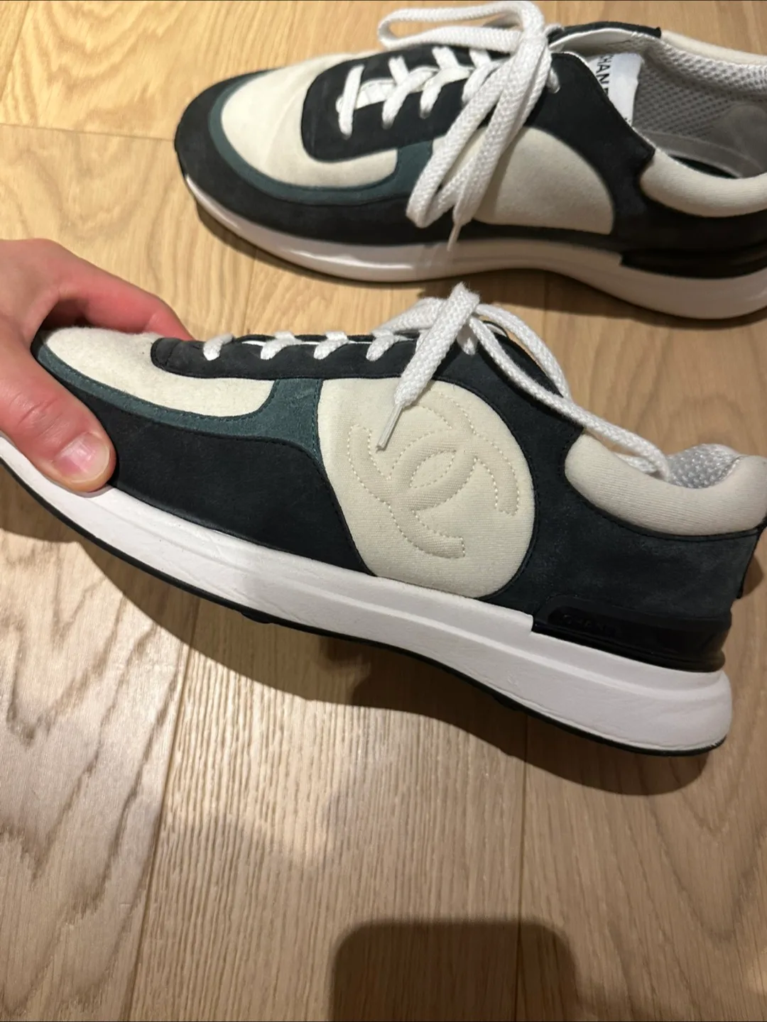 [중고] 샤넬 정품 스니커즈 사이즈 41