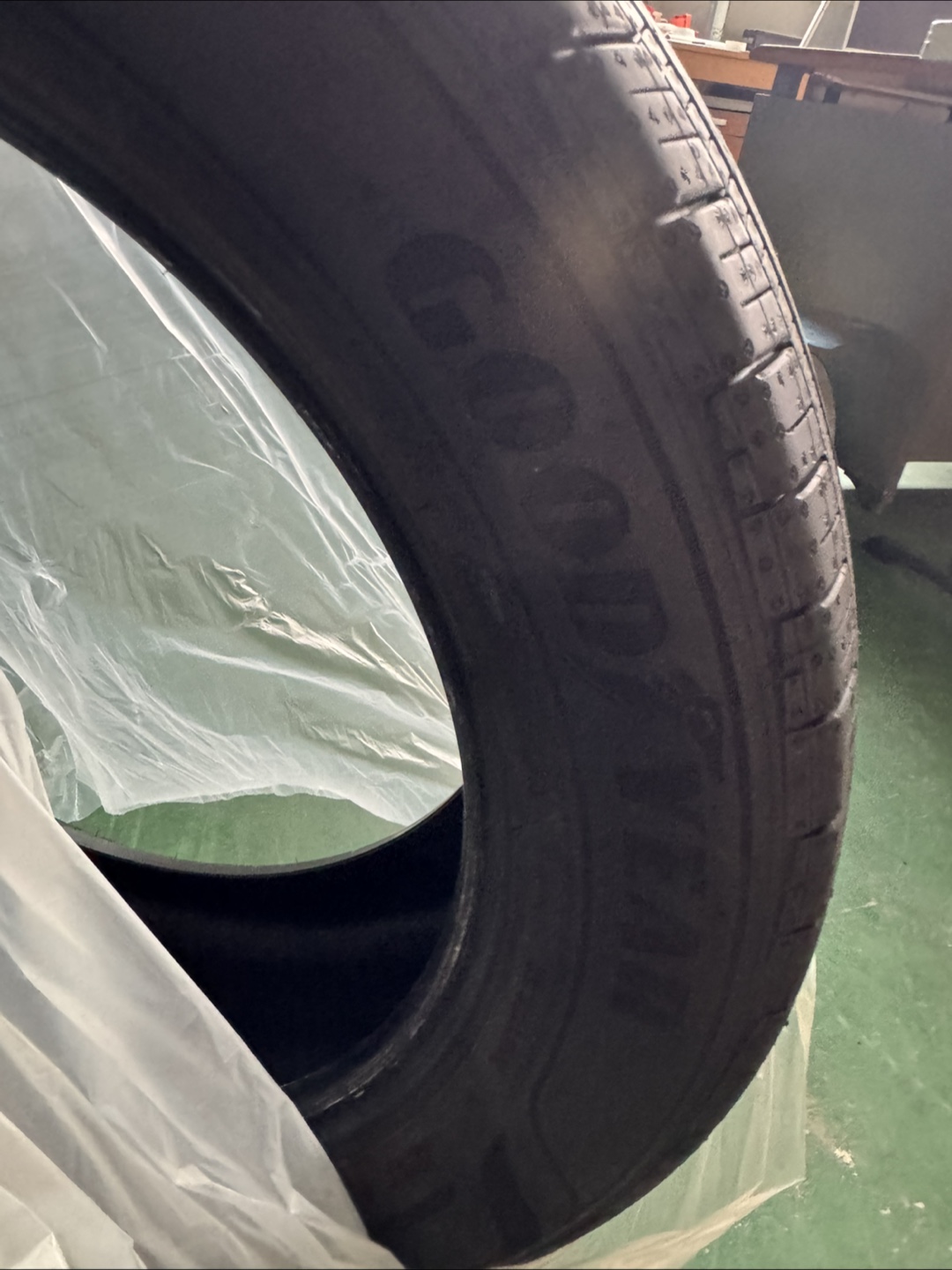 굿이어 타이어 235/55R19